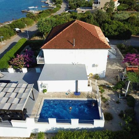 Fei Fei Apartments 2 Račišće Eksteriør bilde