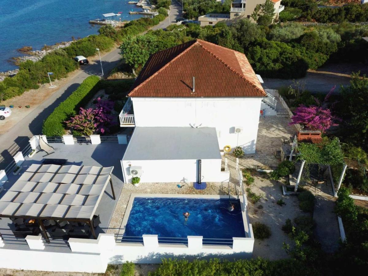 Fei Fei Apartments 2 Račišće Eksteriør bilde